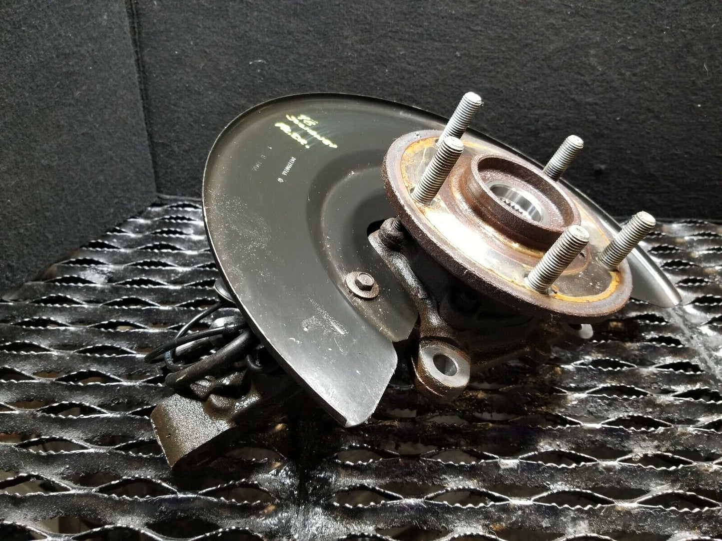 12 13 14 15 16 Dodge Journey Front Left Driver Side Spindle Knuckle OEM 54k