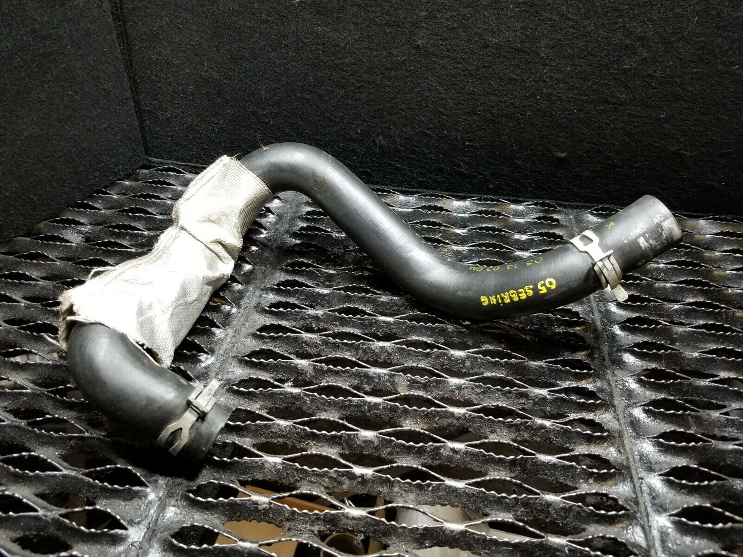04 05 06 Chrysler Sebring Convertible 2.7l Radiator Hose Pipe OEM