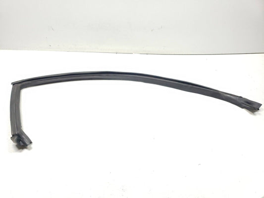 15 16 17 18 Dodge Challenger Right Pass Upper Door Body Weatherstrip Seal OEM