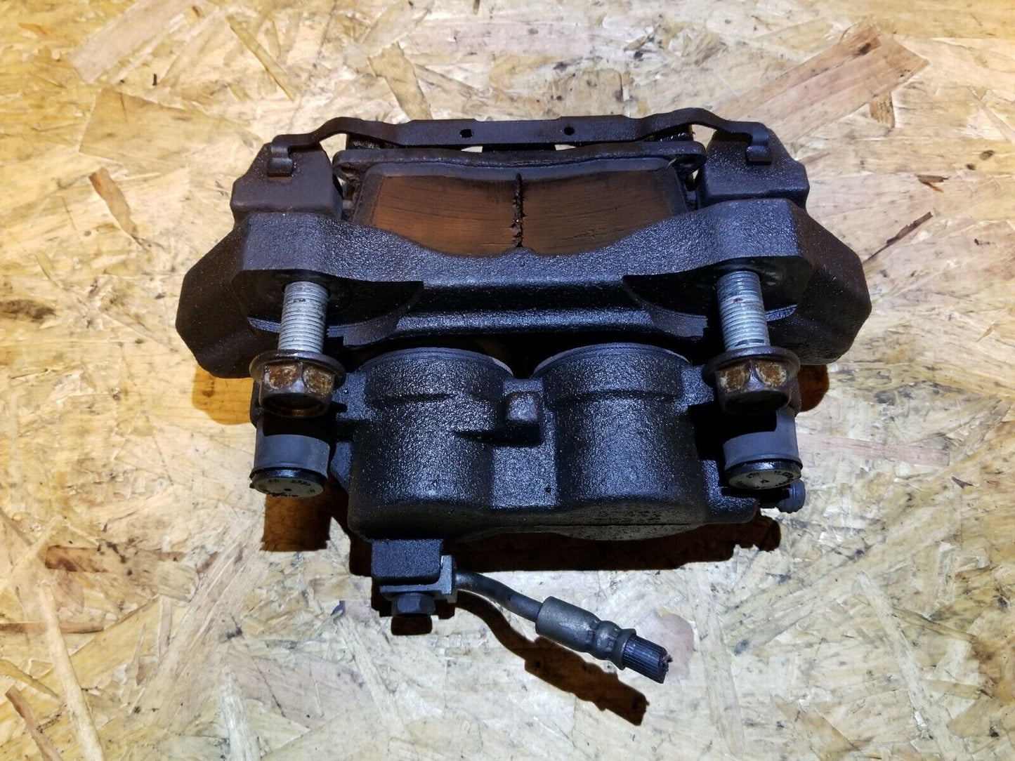 11 12 13 Jeep Grand Cherokee 3.6l Front Right Passenger Side Brake Caliper OEM