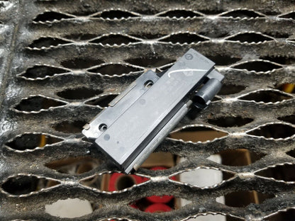 16 17 Dodge Challenger SRT Rear Keyless Entry Smart Key Antenna Module OEM 12k