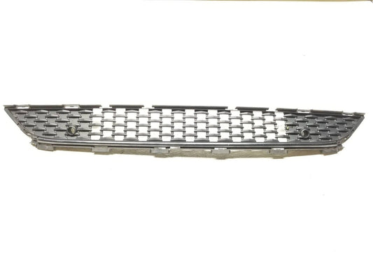 15 16 17 18 19 Chrysler 300 Front Bumper Lower Grille  OEM 42k