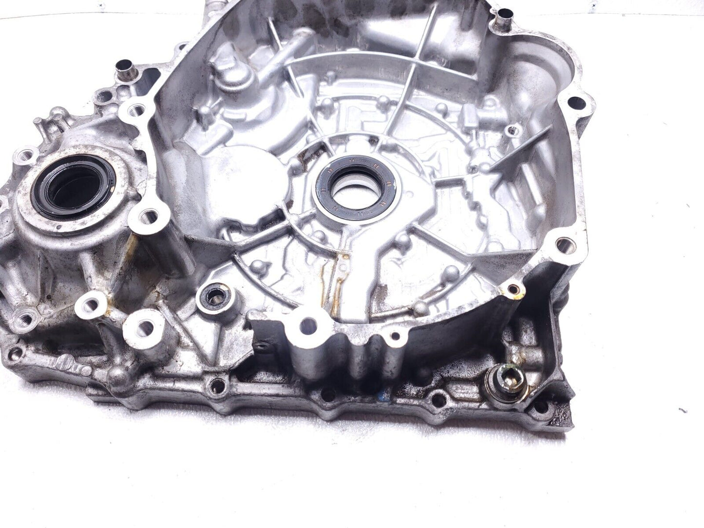 09 10 11 12 13 14 Honda Fit 1.5l Auto Trans Bell Housing OEM