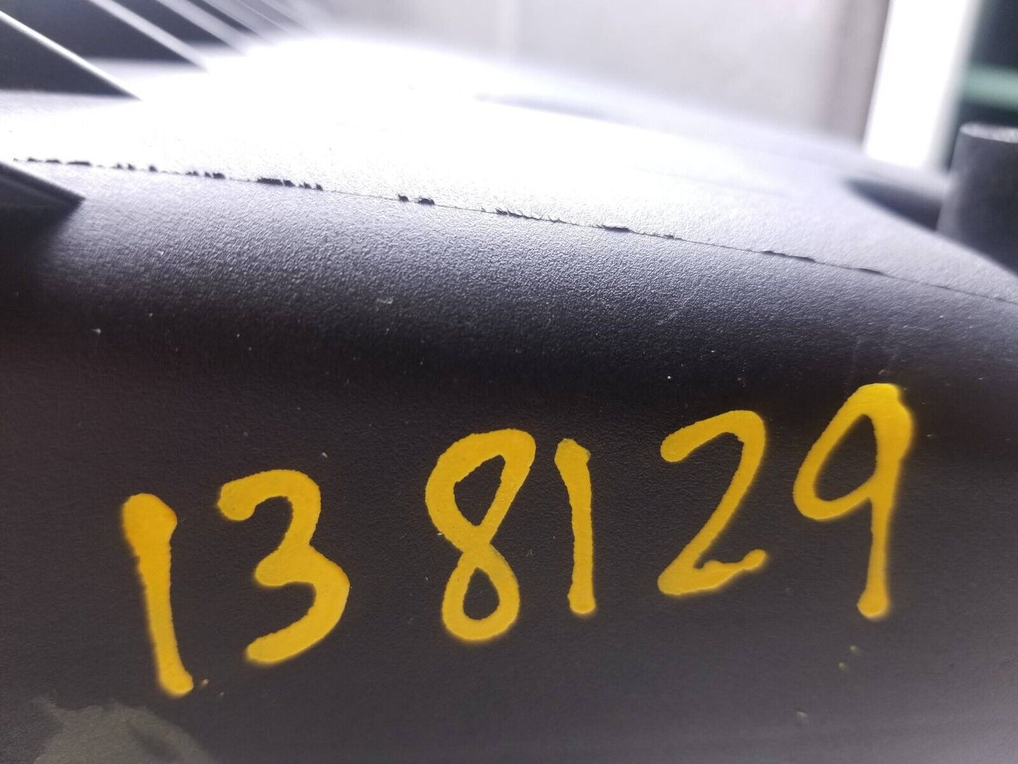 06 07 08 09 Audi A4 Air Cleaner Box & Air Flow Sensor 03g133835c 2.0l OEM