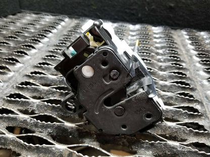 14 15 16 Fiat 500 Abarth Front Right Passenger Door Lock Actuator OEM 12k