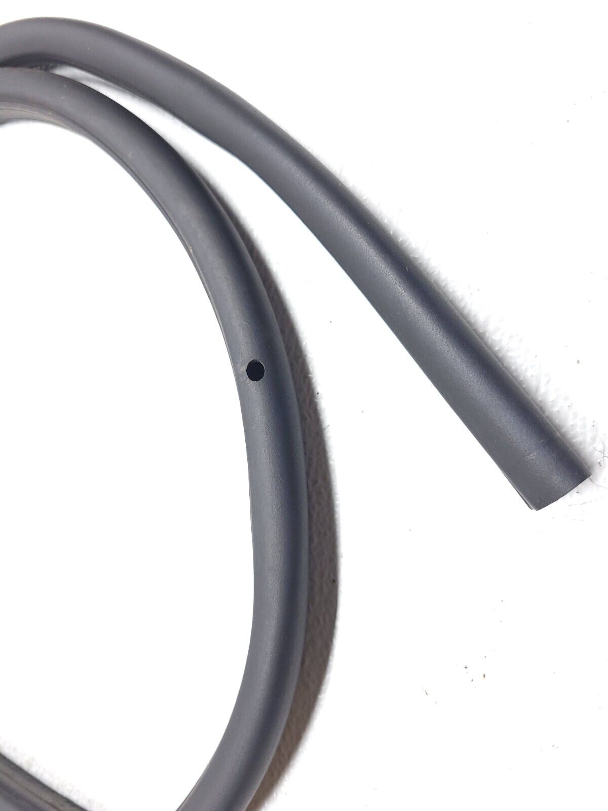 09 10 11 12 Volkswagen Cc Door Weatherstrip Seal Front Right Passenger Side OEM