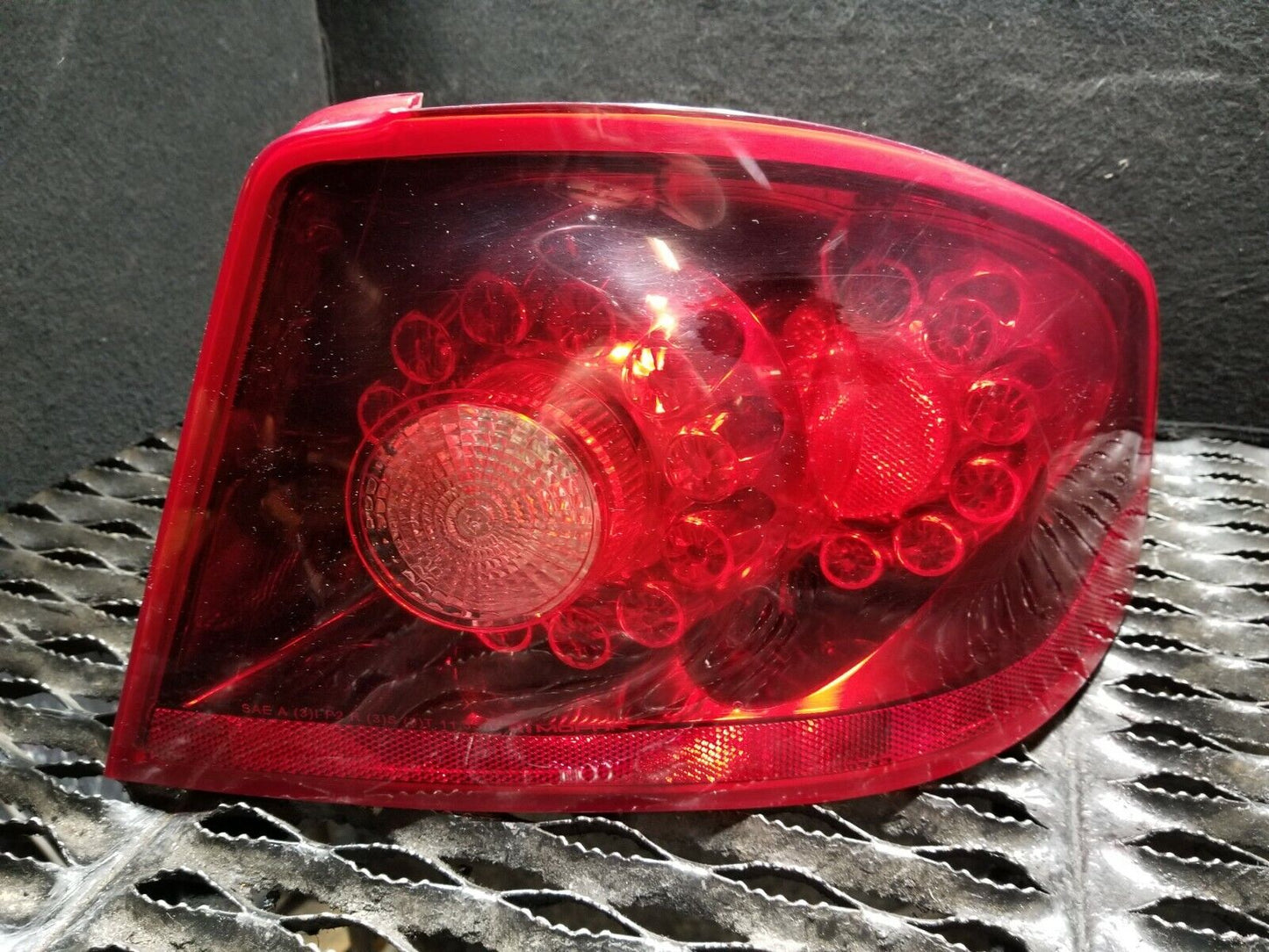 11 12 13 14 Dodge Avenger Right Passenger Side Tail Light OEM