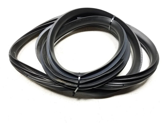 2007 - 2014 Lincoln Navigator Front Right Pass Door Weatherstrip Seal OEM
