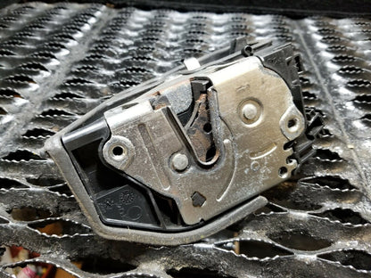 06 07 08 09 10  BMW X3 E83 Rear Left Driver Door Lock Actuator OEM D34