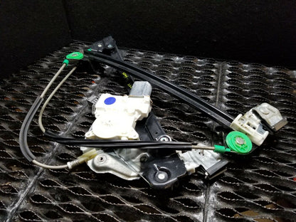 06 07 08 09 Cadillac STS Front Right Passenger Side Window Regulator Motor OEM