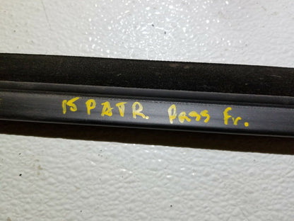 12 13 14 15 16 Jeep Patriot Front Right Pass Door Window Belt Seal Molding OEM