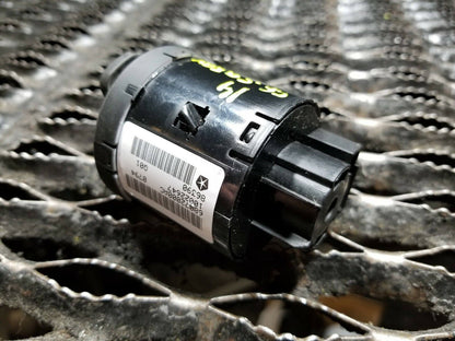 14 2014 Dodge Grand Caravan Headlight Switch 68072000ac OEM