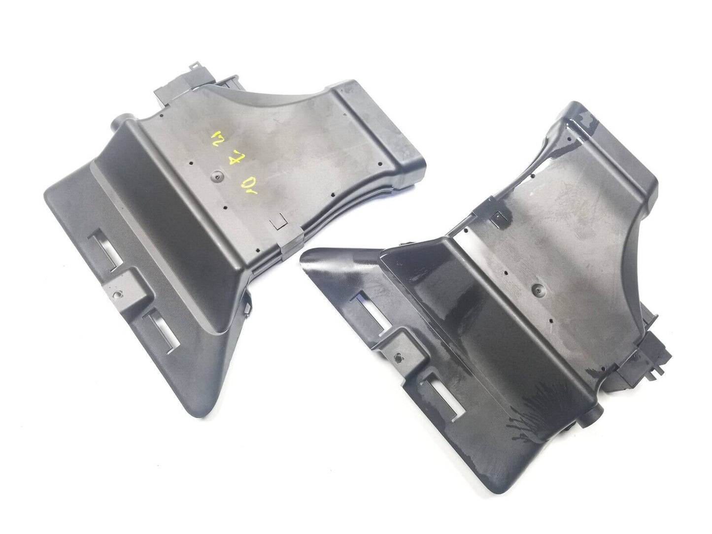 09 10 11 12 BMW 750li Under Seat Air Duct Channel Left & Right 2pcs OEM
