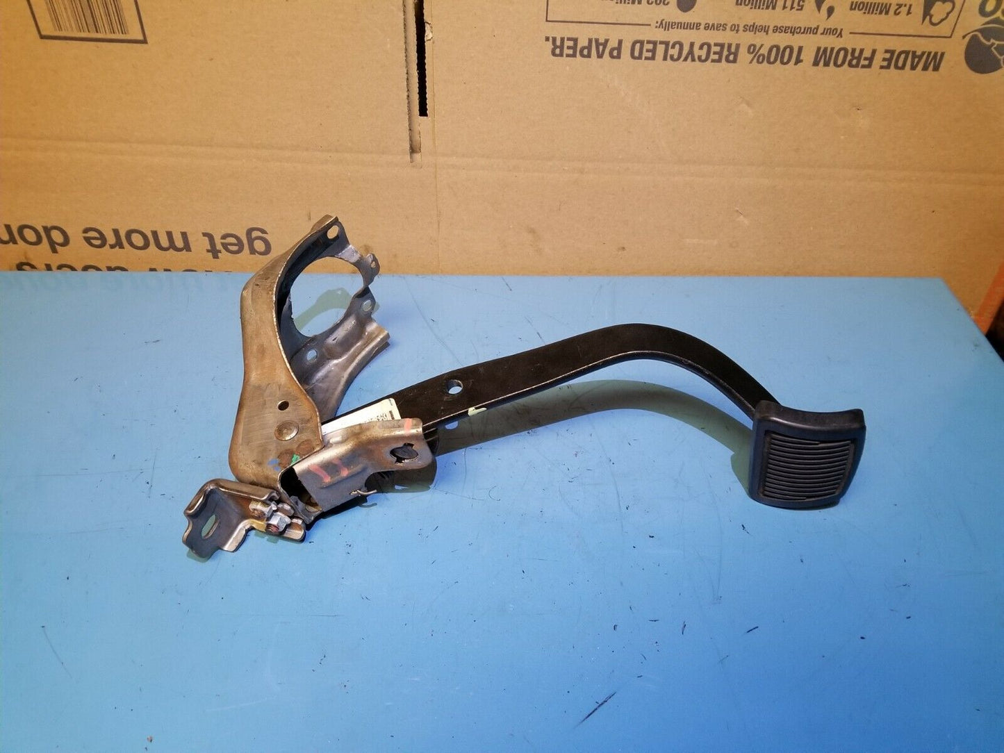 10 11 12 13 14 Hyundai Sonata Brake Pedal OEM 55k Miles