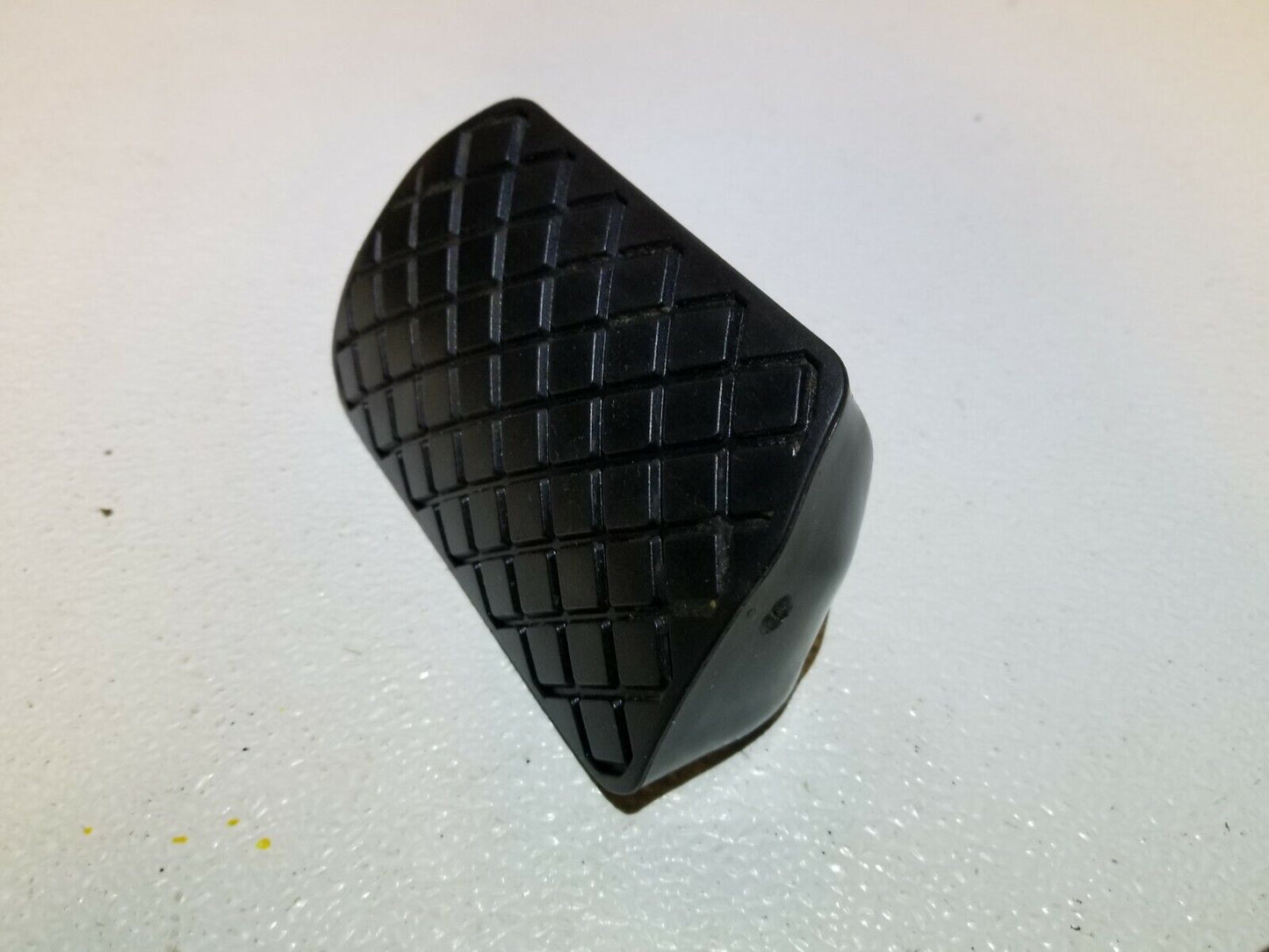 13 14 15  Audi Q7 Brake Pedal Rubber Pad 8d1723173b OEM 87k