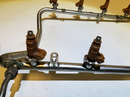 03 04 05 06 Mercedes CL500 Fuel Rail W/ Injectors OEM M113 5.0l