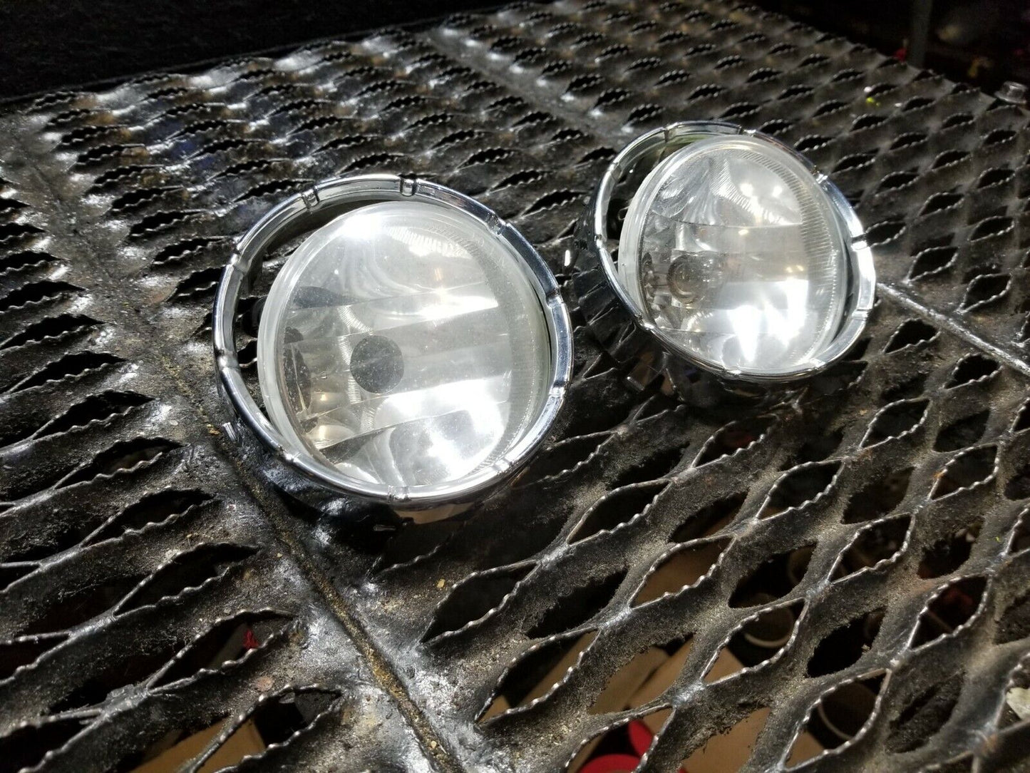 07 08 09 10 11 12 GMC Acadia Front Left & Right Bumper Fog Light Lamp (pair) OEM