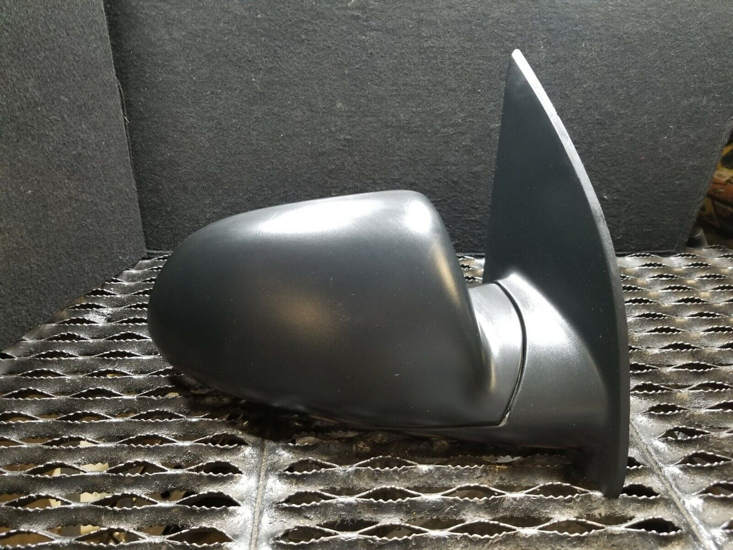 05 2005 Chevrolet Equinox Passenger Right Door Side View Mirror OEM  #118