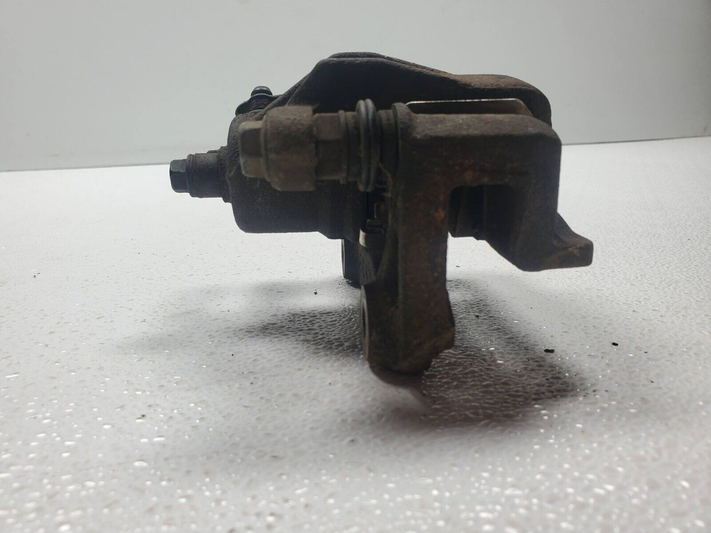 06 07 08 09 10 Hyundai Sonata Rear Right Passenger Brake Caliper OEM 42k Miles