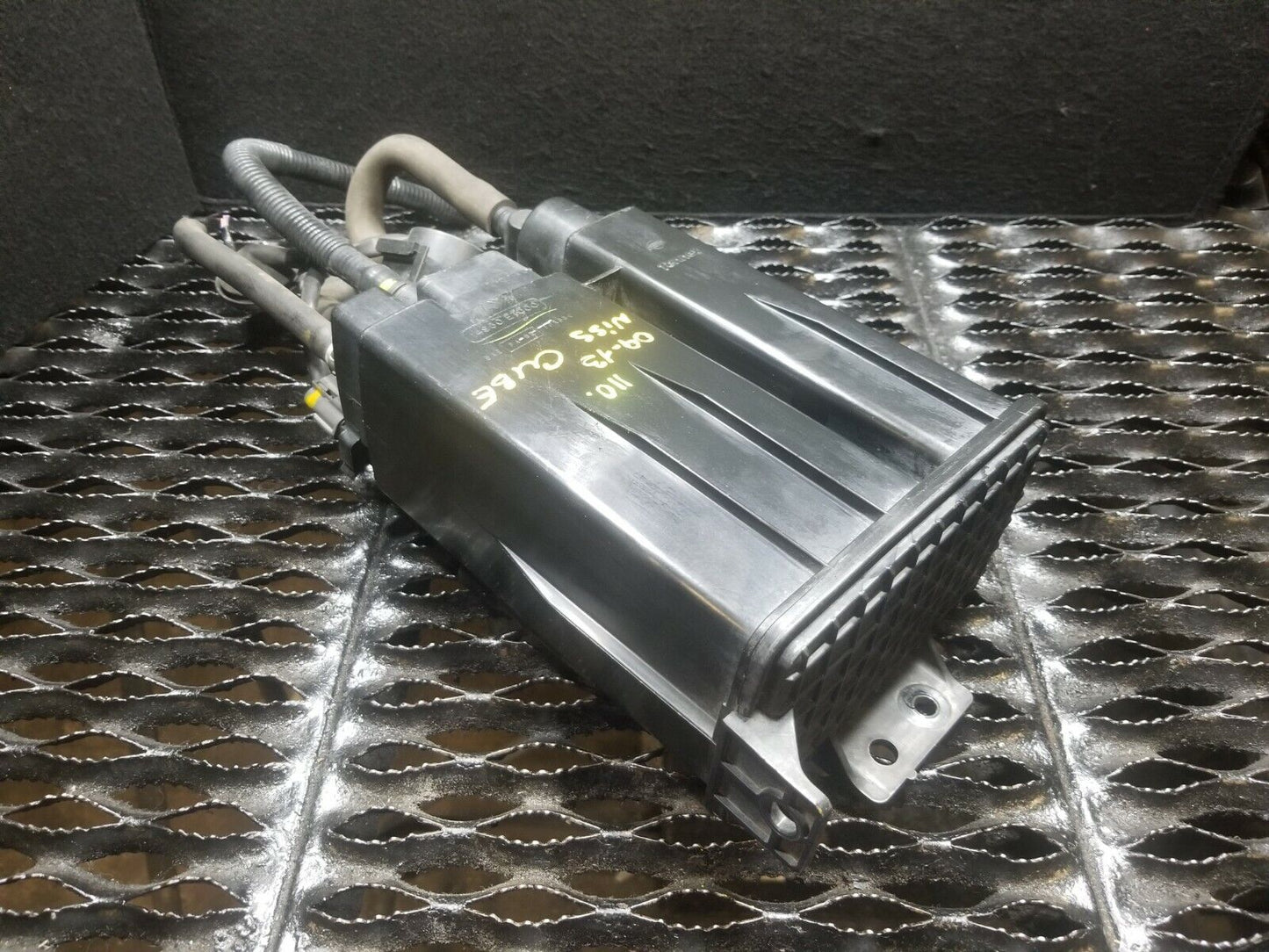 2009 2010 2011 2012 13 Nissan Cube Fuel Vapor Charcoal Canister 14950 Et000 OEM