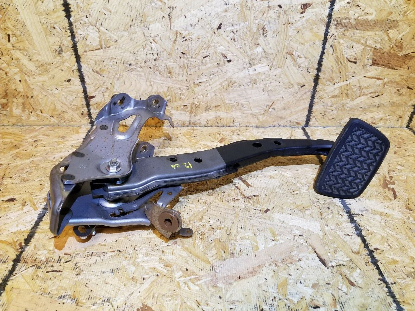11 12 13 14 15 Lexus CT200h A/t Brake Pedal OEM