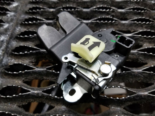 06 07 08 09 10 Hyundai Sonata Trunk Lid Lock Latch Actuator OEM