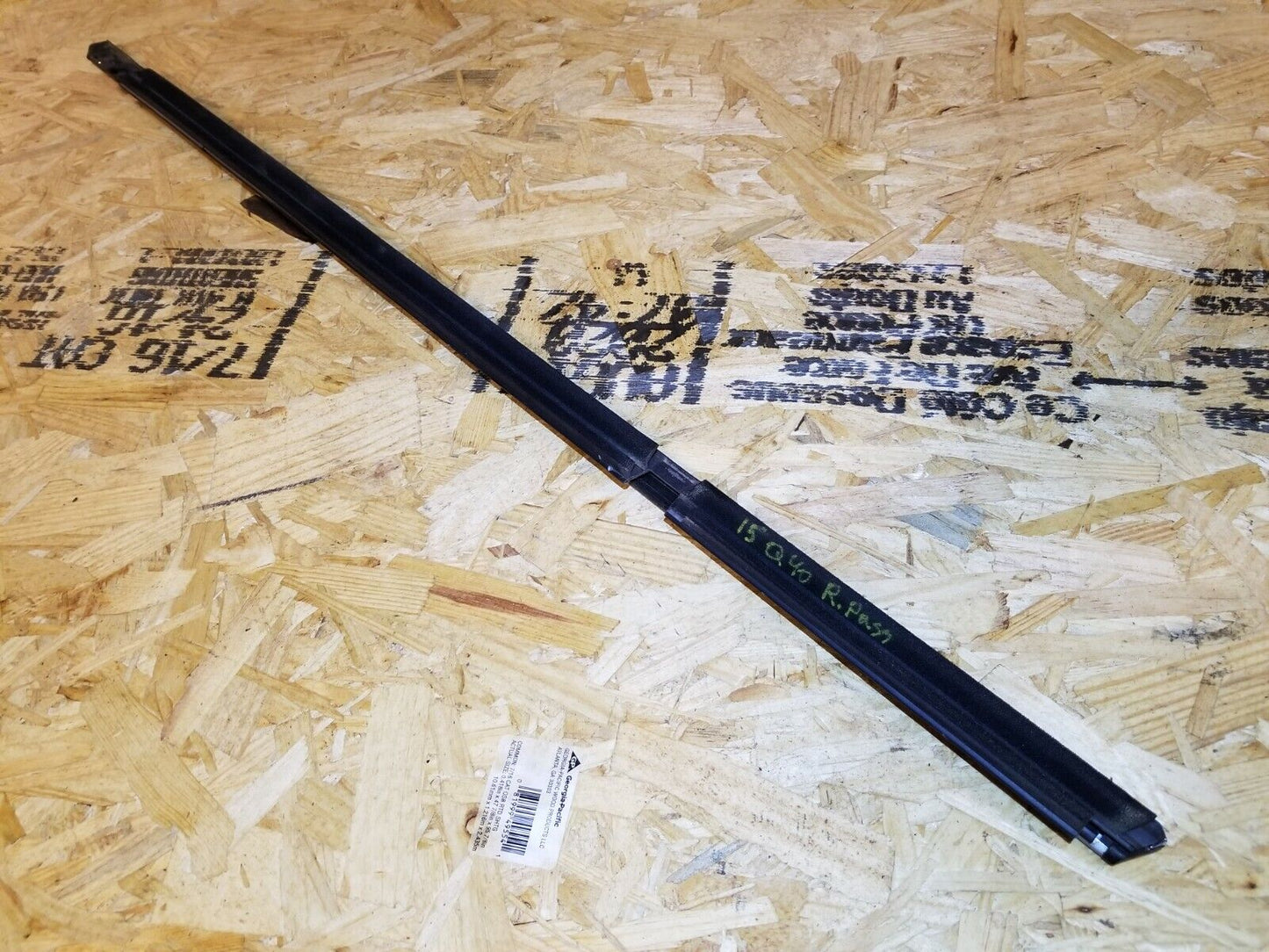 2014 2015 Infiniti Q40 Rear Right Pass Side Door Window Belt Seal Molding OEM
