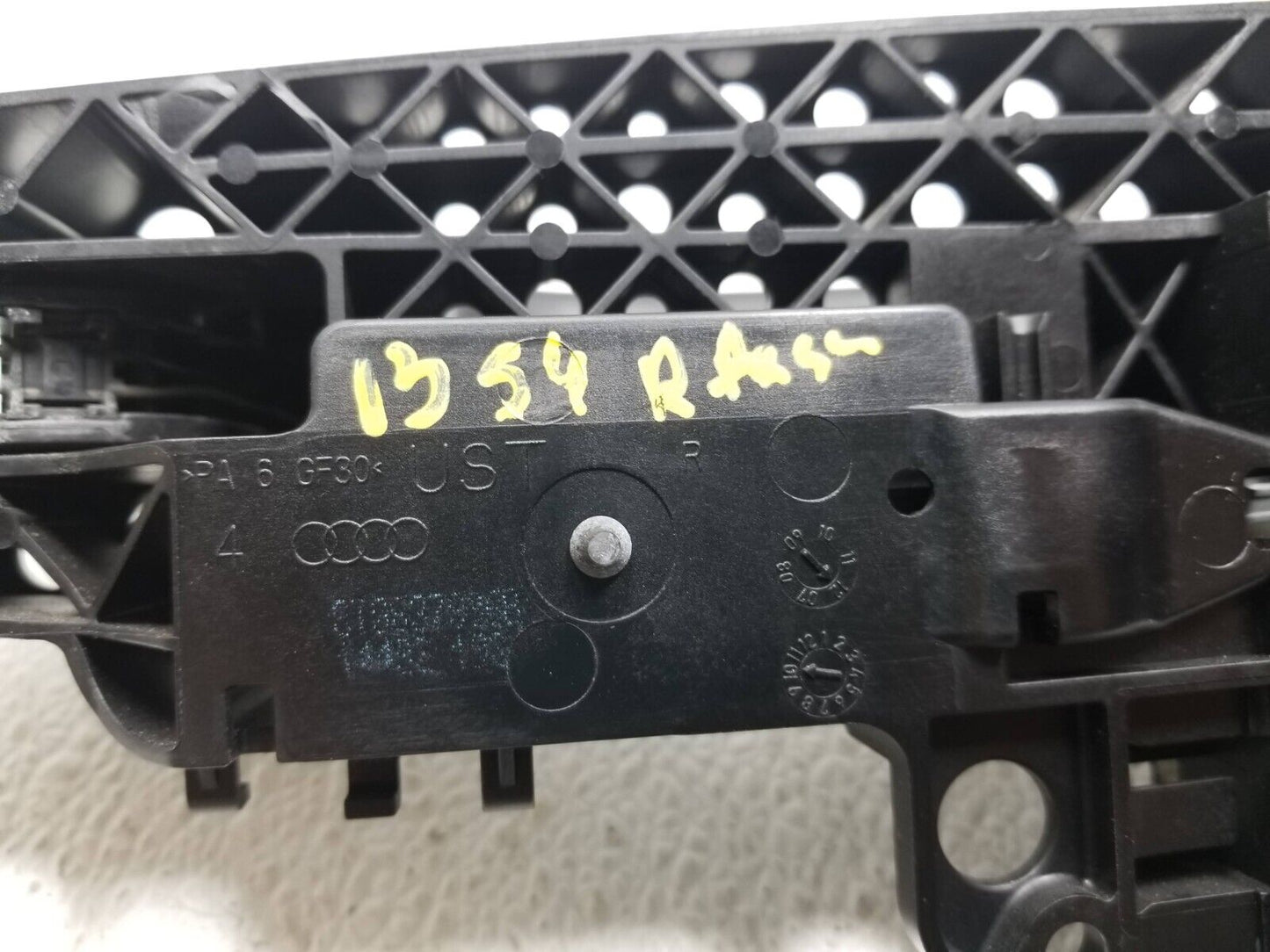 13 14 15 16 Audi A4 S4 Door Exterior Handle Rear Right Passenger Side OEM