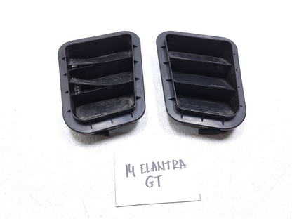 14 15 16 17 Hyundai Elantra Gt Quarter Panel Air Pressure Vent Grille Pair OEM