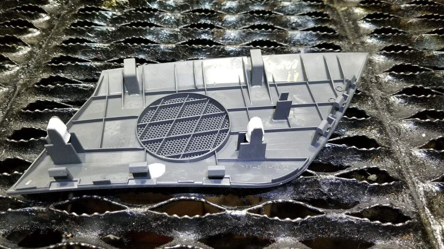 09 10 11 Toyota Camry Front Dash Speaker Cover Grille Right Passenger Side OEM