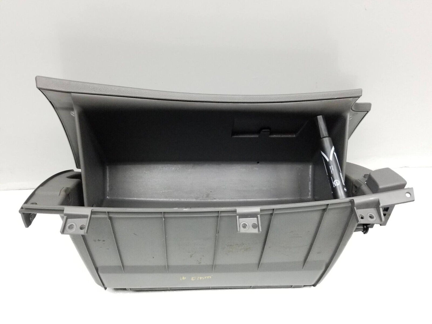 14 15 16 Hyundai Elantra Glove Box 84540-3yaa0 OEM
