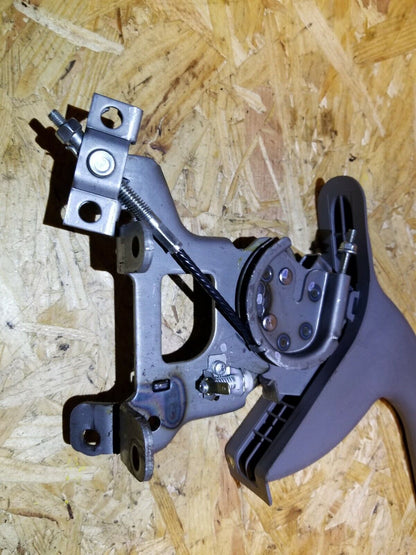 07 08 09 Hyundai Tucson Emergency Parking Brake Handle OEM 89k