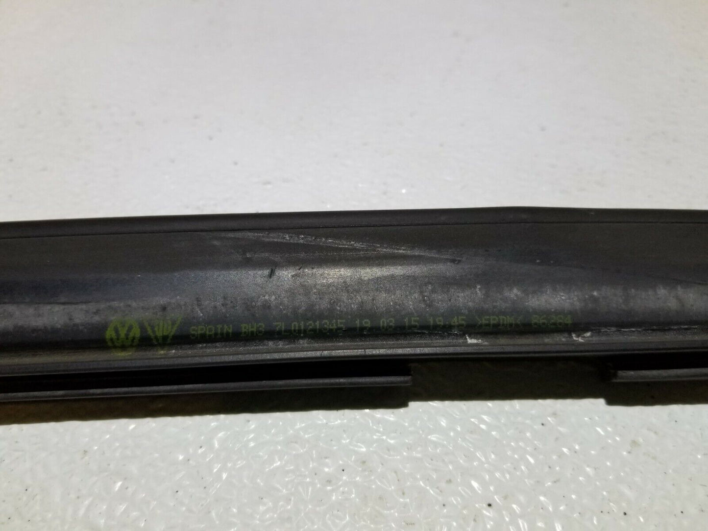 13 14 15  Audi Q7 3.0l Radiator Seal 7l0121345 OEM 87k Miles