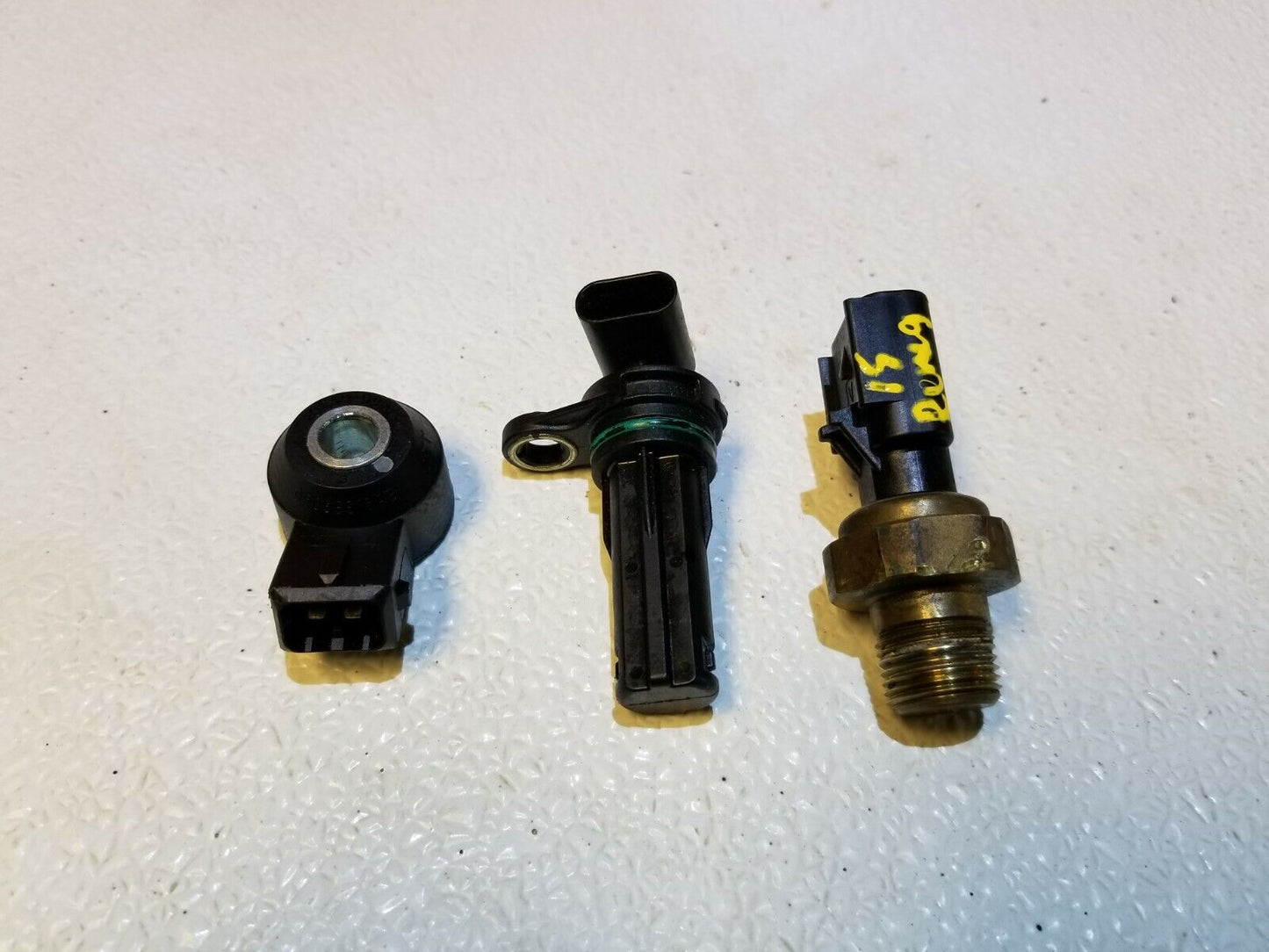 15 16 17 Jeep Renegade 2.4l Crankshaft Knock Oil Pressure Sensor OEM 20k Miles