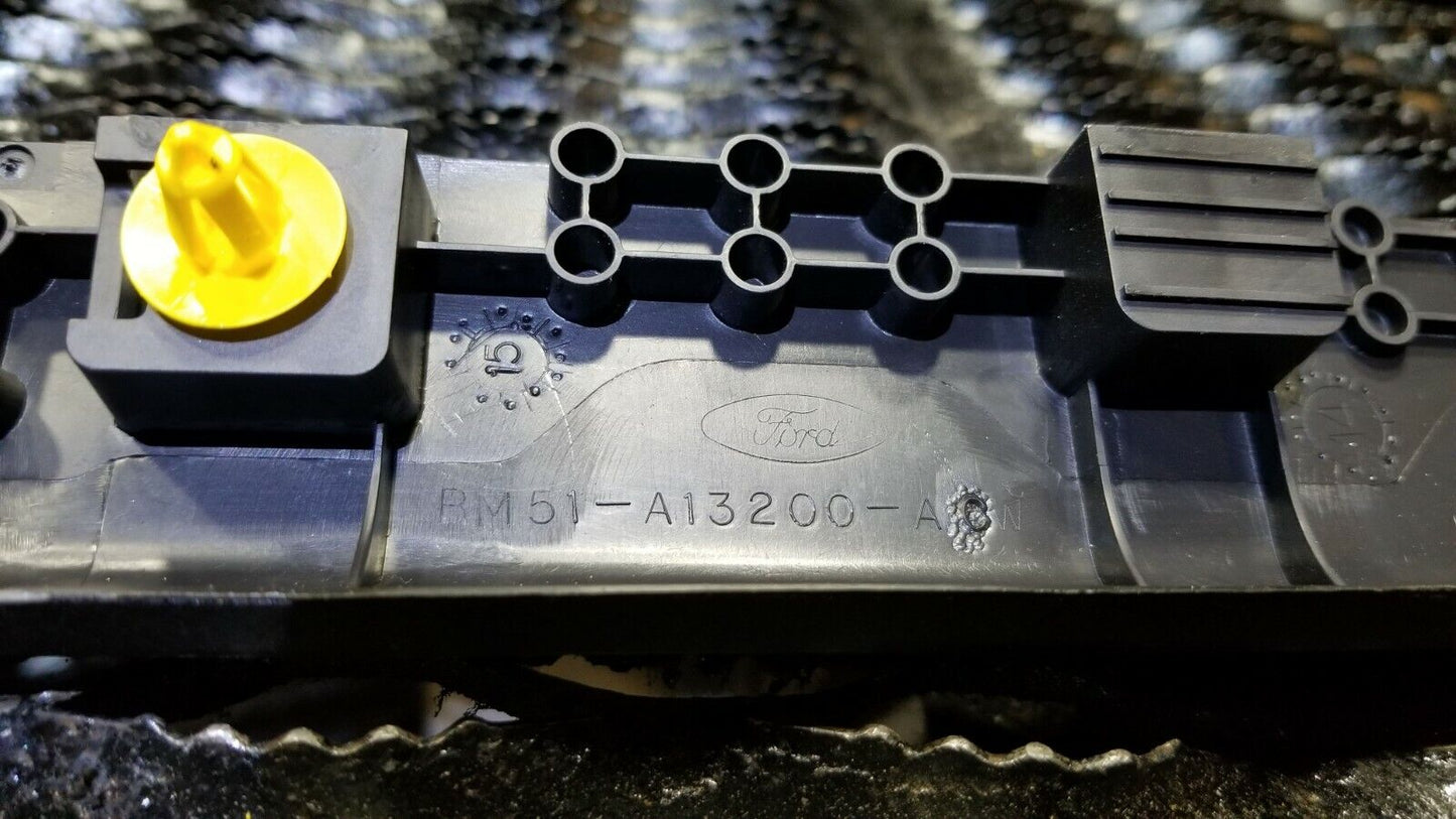 15 16 17 18 Ford Focus Front Right Pass Door Sill Scuff Plate Bm51-a132 OEM 14k