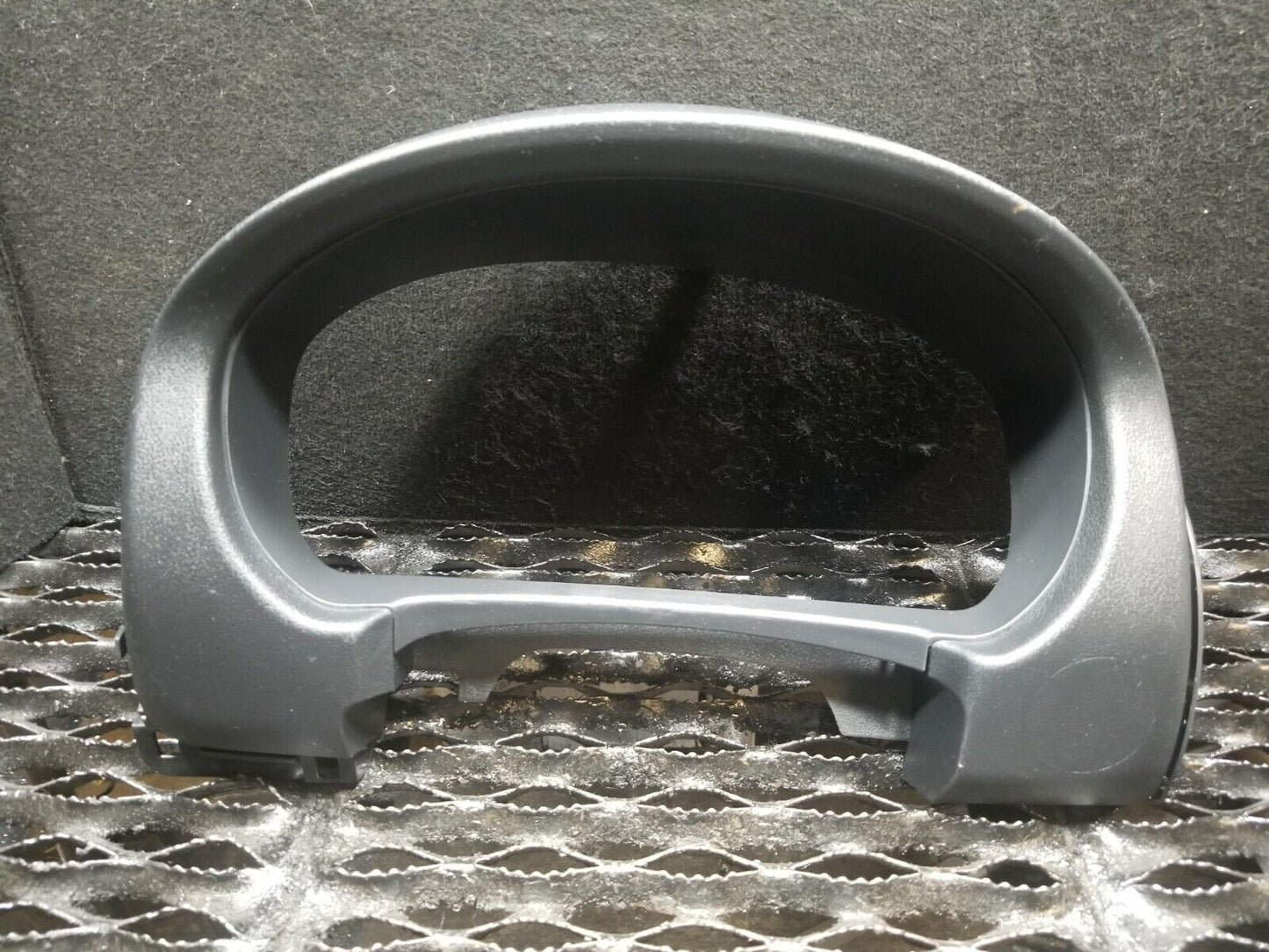 13 14 15 16 17 Nissan Versa Speedometer Instrument Cluster Bezel Trim OEM