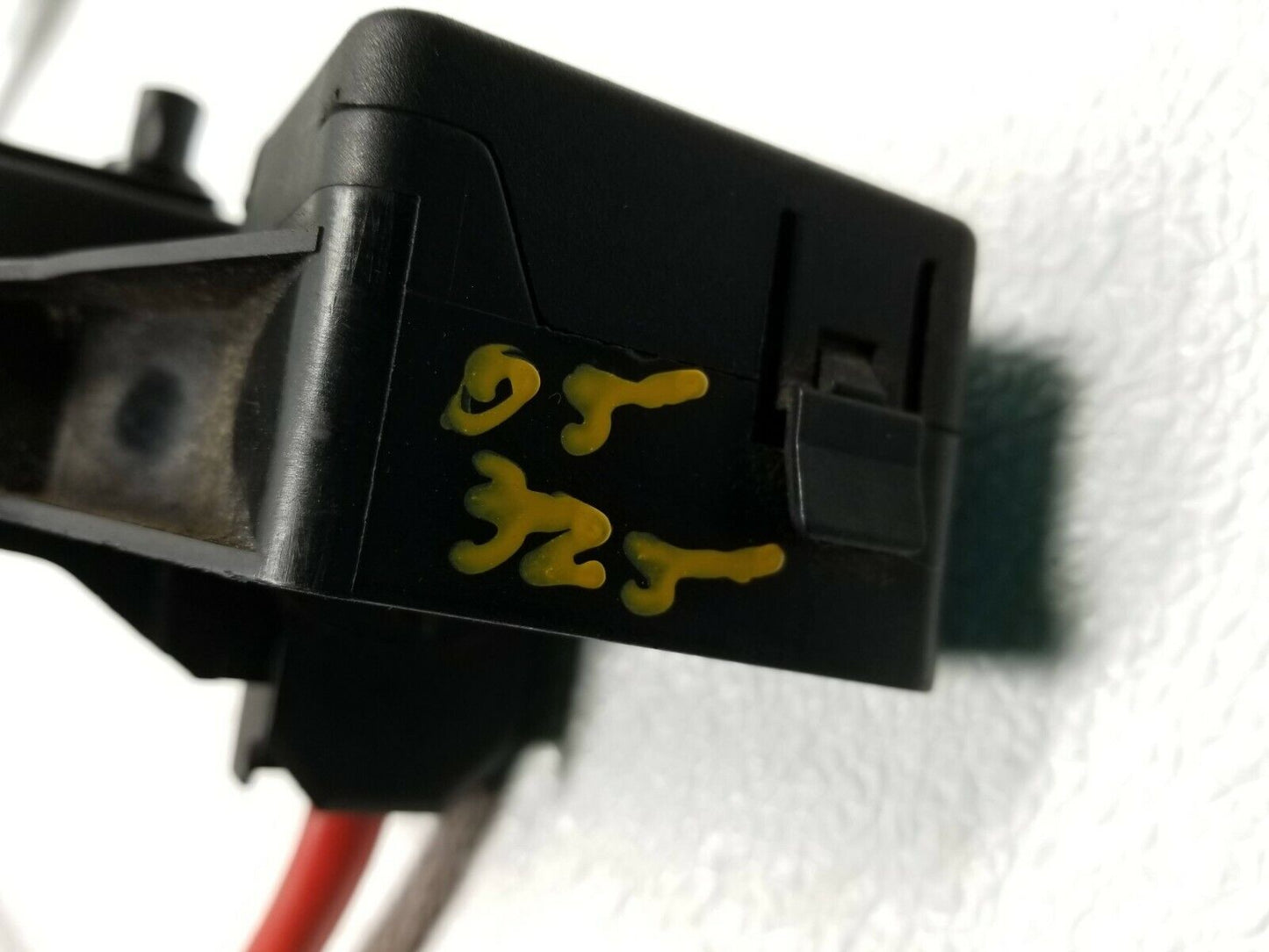 01 02 03 04 05 BMW E46 325xi Positive Battery Cable Cut OEM