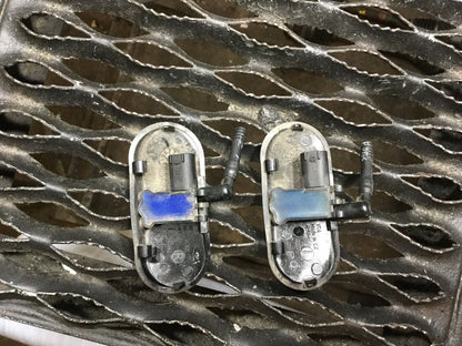 05 06 07 08 Audi A4 Right Or Left Washer Sprayer Nozzle OEM Per Each 1pc