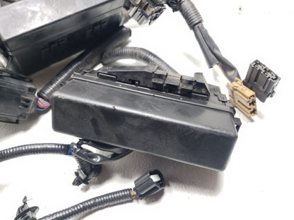 11 12 13 14 Nissan Juke Fuse Relay Box & Wire Plug Connector.24012-1km0c