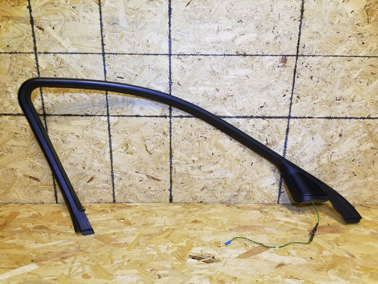 04 05 06 07 BMW 530xi E60 Front Door Trim Window Chanel Driver Side Left OEM