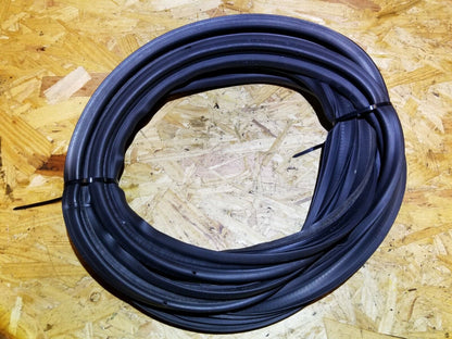 07 08 09 Hyundai Tucson Rear Trunk Tailgate Weatherstrip Seal OEM 89k