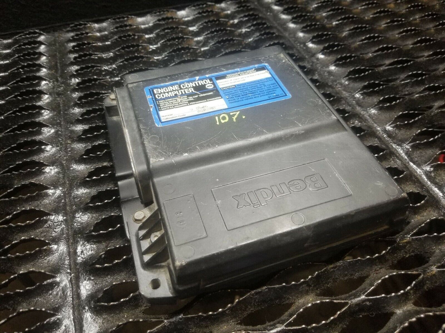 Bendix Kem Engine Control Computer 9-5406 #107