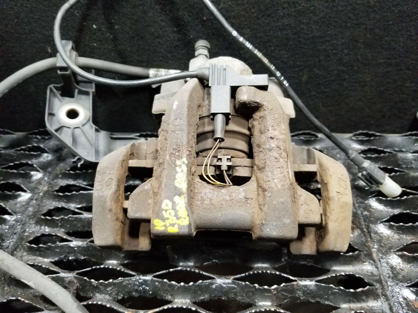 07 08 09 10 Mercedes-benz R350 Rear Right Passenger Side Brake Caliper OEM
