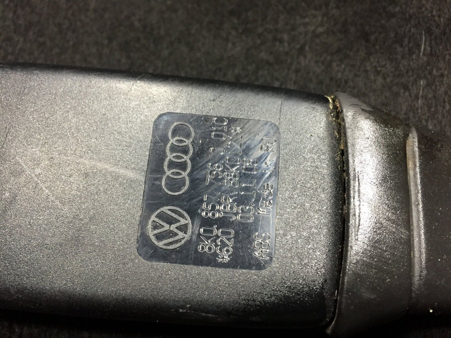08 09 10 11 Audi A5 Front Right Passenger Seat Belt Buckle OEM