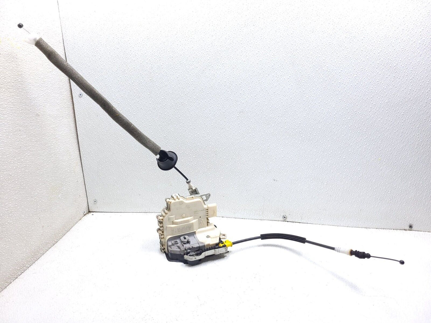 12 13 14 15 16 17 Audi A7 Door Lock Latch Front Right Passenger Side OEM