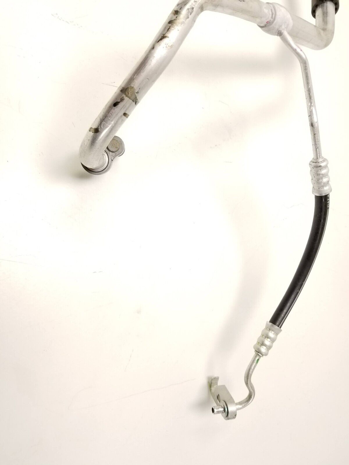 18 19 20 21 Chevrolet Equinox AC Air Conditioning Refrigerant Hose Tube   OEM