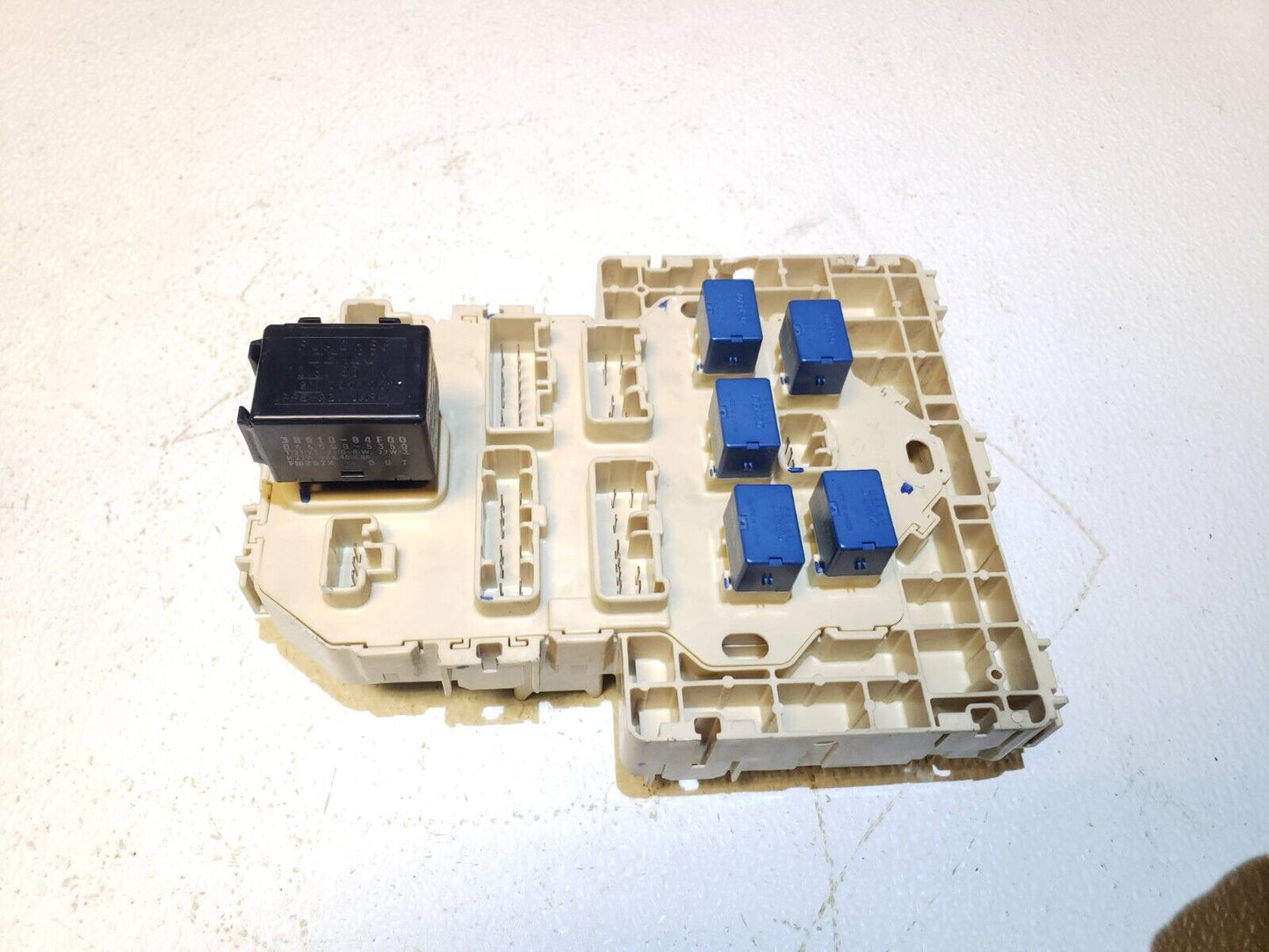 2007 - 2013 Suzuki SX4 Fuse Box OEM