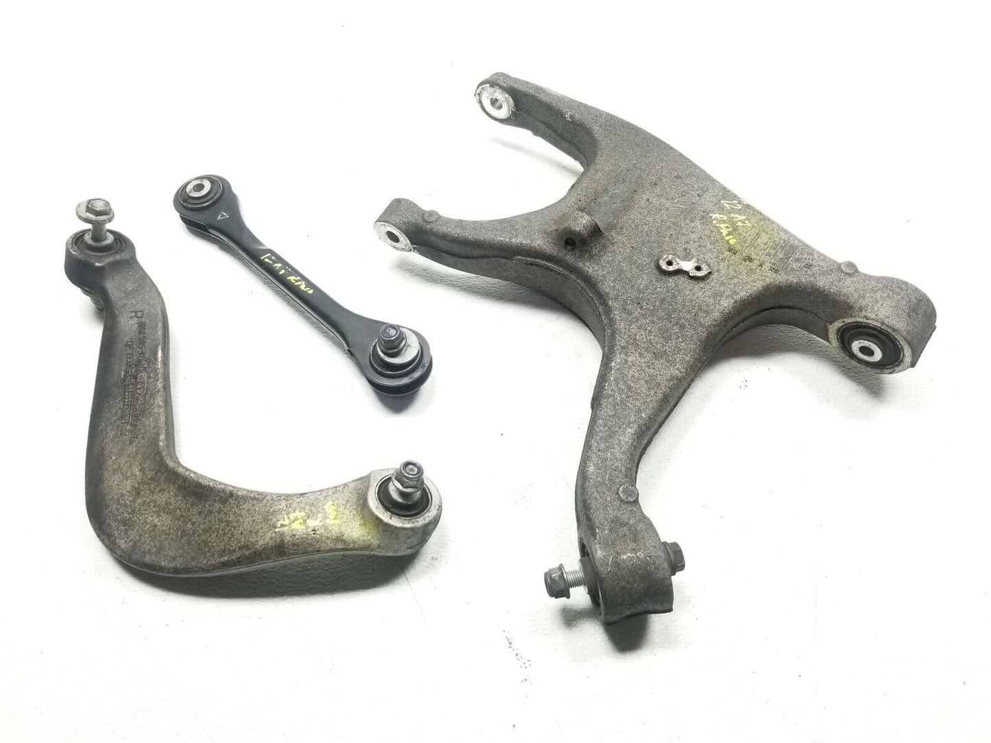 12 13 14 15 16 17 Audi A7 Rear Control Arm Right Passenger Side 3pcs OEM