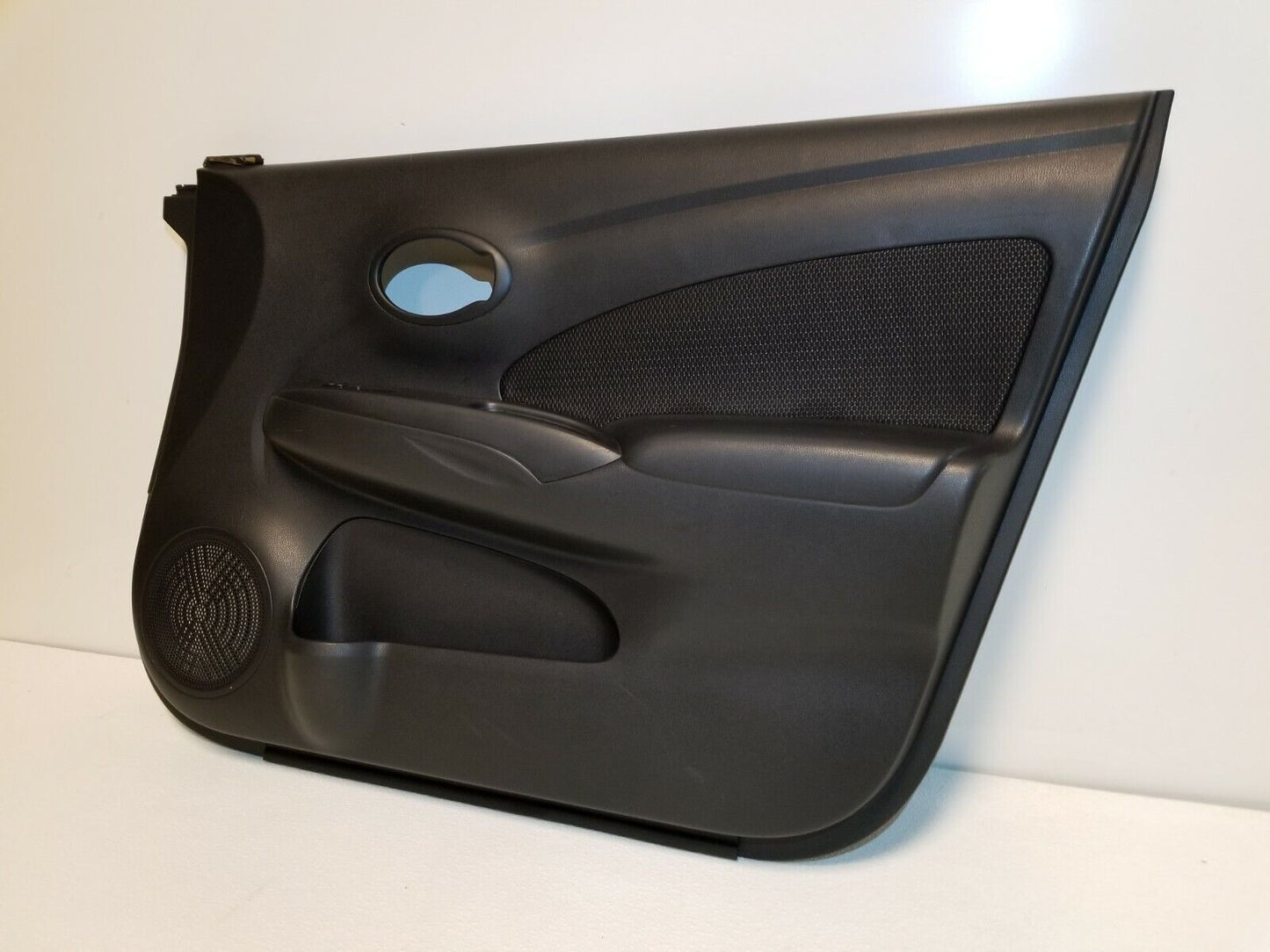 13 14 15 16 Nissan Versa Sdn Front Right Passenger Door Trim Panel OEM 95k
