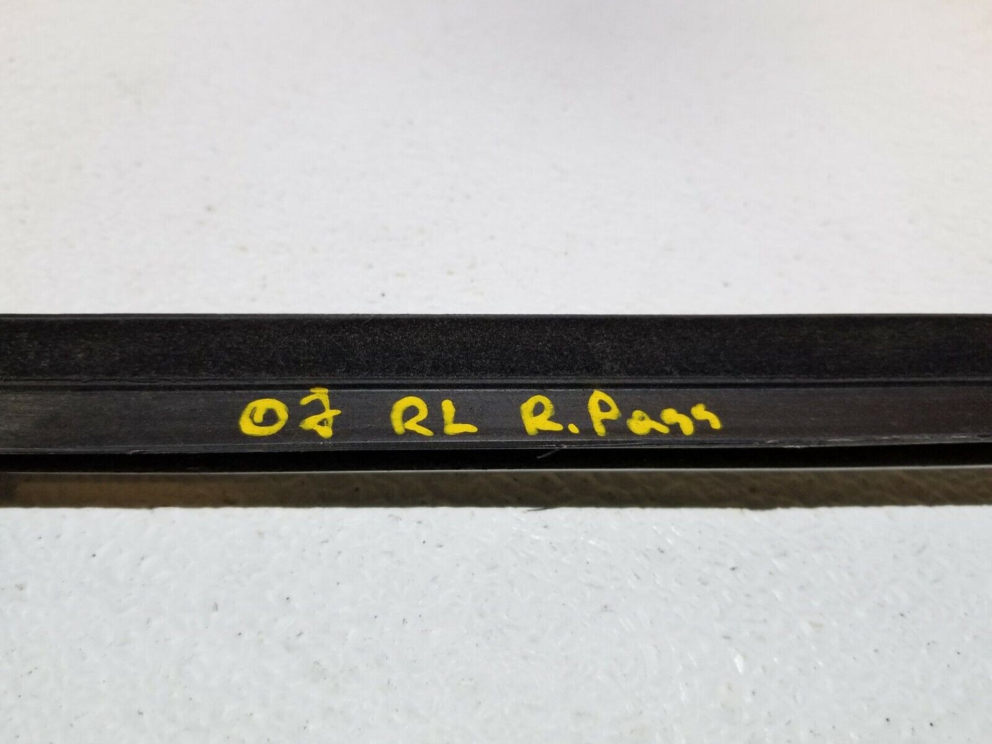 06 07 08 Acura Rl Rear Right Pass Door Weatherstrip Belt Seal Molding OEM